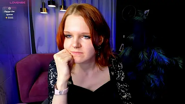 Snapshot of Goddess__Alice chatting on 17, 6, 2026 Goddess Alice online show from 17, 6, 2026