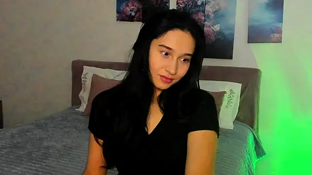 Snapshot of Camilla__Noor chatting on 18, 6, 2026 Camilla Noor online show from 18, 6, 2026