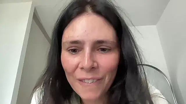 JadeLucy online show from 28, 6, 2026