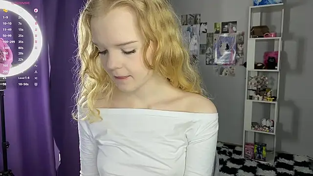 Snapshot of evetease chatting on 15, 6, 2026 evetease online show from 15, 6, 2026