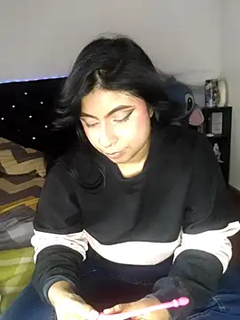 DanniValencia online show from 15, 7, 2026