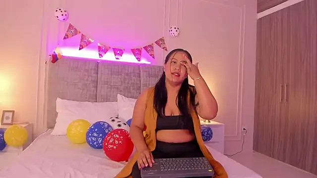 Emma-Velez online show from 20, 6, 2026