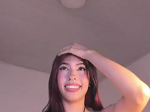 Snapshot of EvaBenely_ chatting on 30, 6, 2026 EvaBenely online show from 30, 6, 2026