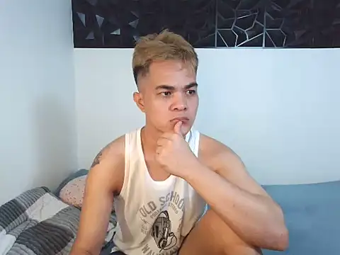 yourmikexxx online show from 11, 6, 2026