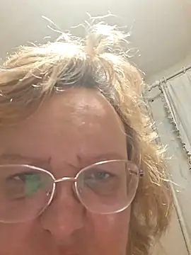 Snapshot of SonyaMarmeladx chatting on 4, 8, 2026 SonyaMarmeladx online show from 4, 8, 2026