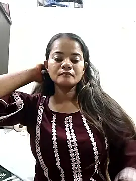 Cherry Bommm online show from 8, 6, 2026