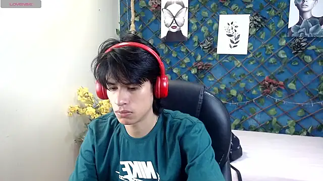 Snapshot of wayath1 chatting on 15, 7, 2026 wayath1 online show from 15, 7, 2026