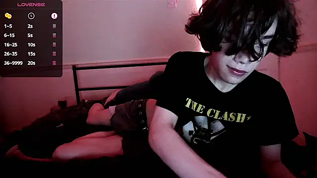 Snapshot of Straything chatting on 28, 6, 2026 Straything online show from 28, 6, 2026