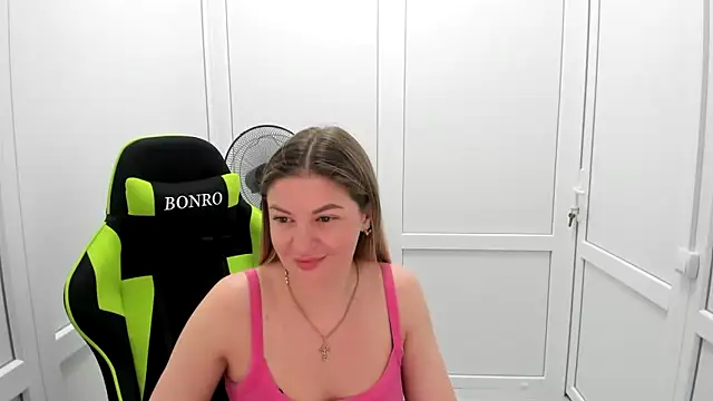 Snapshot of MiaSummerr_ chatting on 20, 6, 2026 MiaSummerr online show from 20, 6, 2026