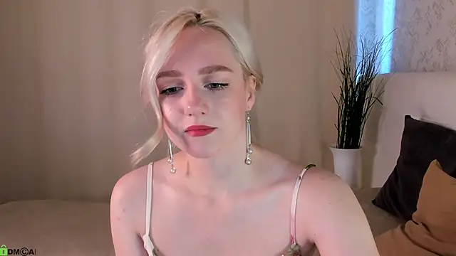 Snapshot of Chloe-Deccer chatting on 29, 6, 2026 Chloe-Deccer online show from 29, 6, 2026