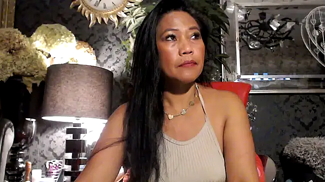 Hornygirltheone online show from 6, 11, 2025