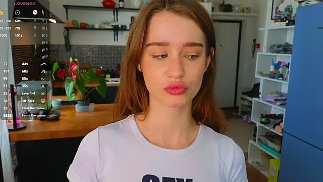 AliviaWithLove online show from 30, 6, 2026