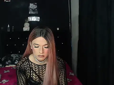 Snapshot of madame_kitty chatting on 18, 7, 2026 madame kitty online show from 18, 7, 2026