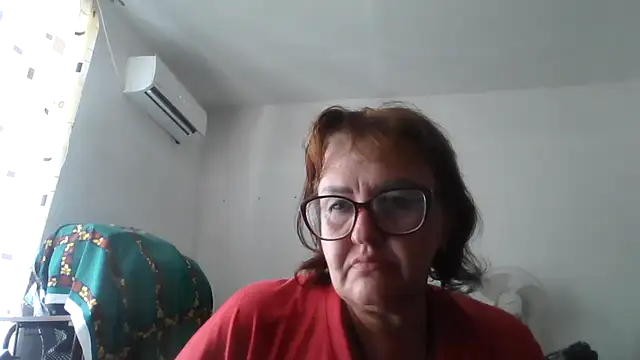 Snapshot of ErikaXShine chatting on 3, 7, 2026 ErikaXShine online show from 3, 7, 2026