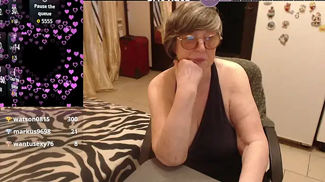 Snapshot of Sharon_Amore chatting on 1, 7, 2026 Sharon Amore online show from 1, 7, 2026