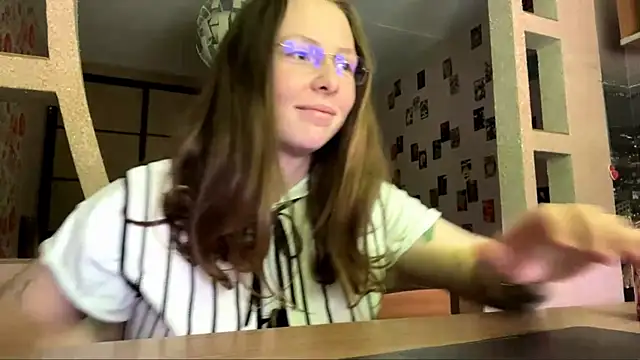 AlisonOhlmacher online show from 12, 6, 2026