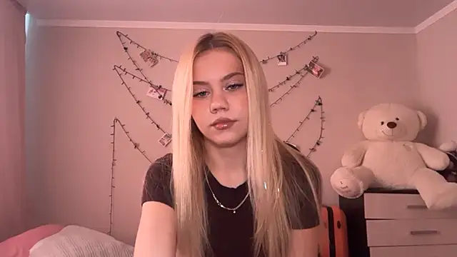 Snapshot of Glamorforyou chatting on 26, 7, 2026 Glamorforyou online show from 26, 7, 2026
