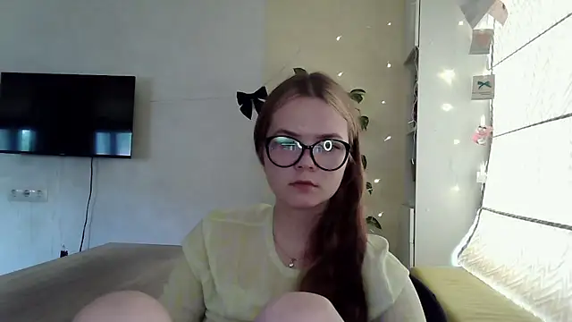 AvrilGillig online show from 25, 6, 2026