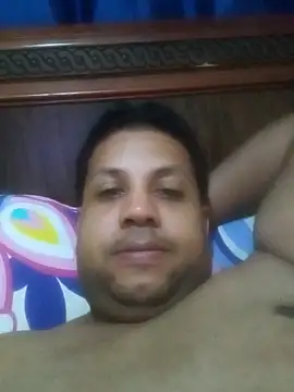 Snapshot of BustlingShirt chatting on 14, 6, 2026 BustlingShirt online show from 14, 6, 2026