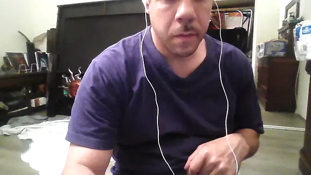 Snapshot of toosexy4myshirt chatting on 12, 6, 2026 toosexy4myshirt online show from 12, 6, 2026