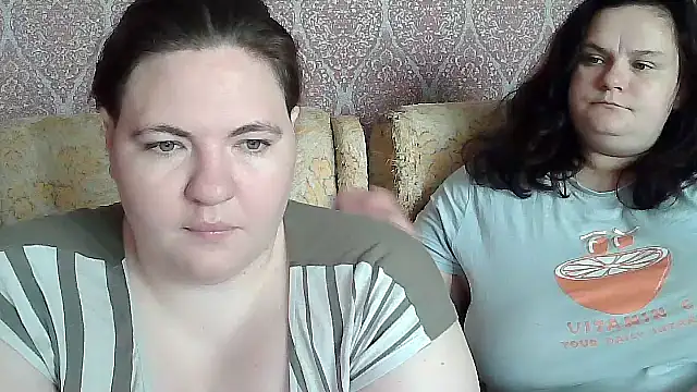 Snapshot of TiaMason chatting on 15, 6, 2026 TiaMason online show from 15, 6, 2026