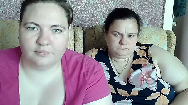 Snapshot of TiaMason chatting on 16, 6, 2026 TiaMason online show from 16, 6, 2026