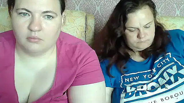 Snapshot of TiaMason chatting on 10, 7, 2026 TiaMason online show from 10, 7, 2026
