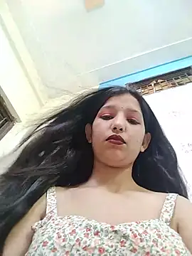 Snapshot of Queen_Rosyy chatting on 19, 6, 2026 Queen Rosyy online show from 19, 6, 2026