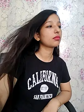 Snapshot of Queen_Rosyy chatting on 25, 6, 2026 Queen Rosyy online show from 25, 6, 2026