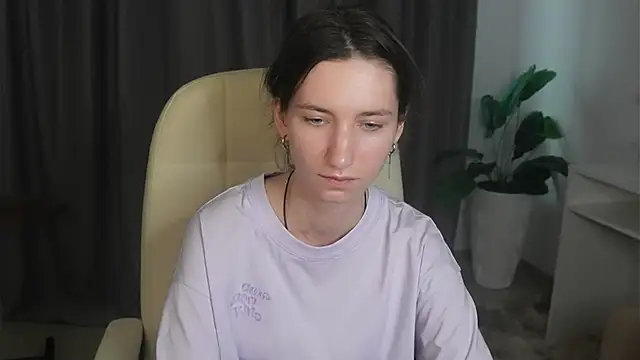 Snapshot of JerleneChait chatting on 15, 6, 2026 JerleneChait online show from 15, 6, 2026