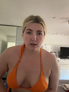 LauraStarr online show from 25, 6, 2026