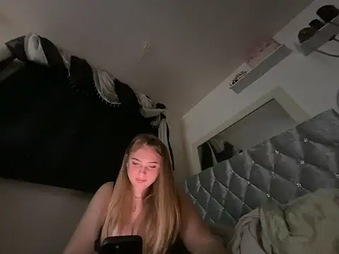 Violetsinxx online show from 14, 6, 2026