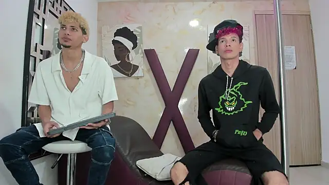 Snapshot of Hot_skinny_guys chatting on 4, 7, 2026 Hot skinny guys online show from 4, 7, 2026