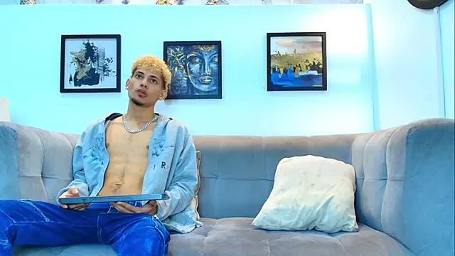 Snapshot of Hot_skinny_guys chatting on 22, 7, 2026 Hot skinny guys online show from 22, 7, 2026