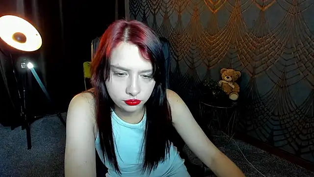 Snapshot of Livia_Shy chatting on 16, 6, 2026 Livia Shy online show from 16, 6, 2026