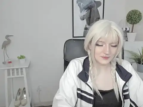 Snapshot of NikaDream chatting on 6, 7, 2026 NikaDream online show from 6, 7, 2026
