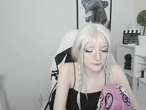 Snapshot of NikaDream chatting on 9, 7, 2026 NikaDream online show from 9, 7, 2026