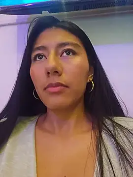 Carla Alvez online show from 11, 7, 2026