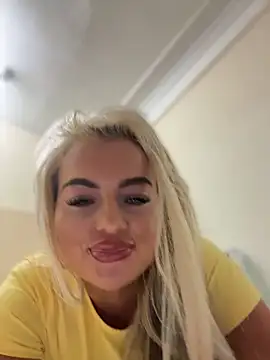 BarbieLeahX online show from 9, 6, 2026