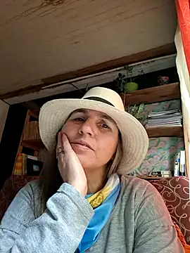Almaradiante online show from 15, 7, 2026