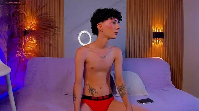 Snapshot of im_ethan_ chatting on 13, 7, 2026 im ethan online show from 13, 7, 2026
