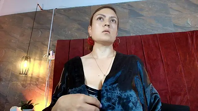 Snapshot of Hinata_Moon chatting on 7, 7, 2026 Hinata Moon online show from 7, 7, 2026