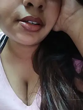 Snapshot of Yashika_Kapoor chatting on 11, 6, 2026 Yashika Kapoor online show from 11, 6, 2026