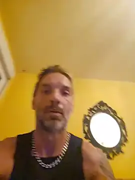 Snapshot of Davidfuckingthebich chatting on 17, 7, 2026 Davidfuckingthebich online show from 17, 7, 2026