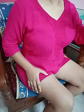 Snapshot of divya-222 chatting on 18, 6, 2026 divya-222 online show from 18, 6, 2026