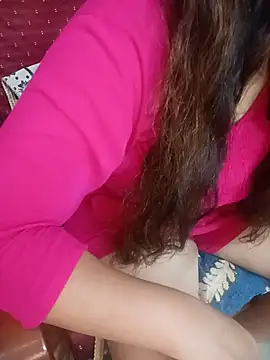 Snapshot of divya-222 chatting on 28, 6, 2026 divya-222 online show from 28, 6, 2026