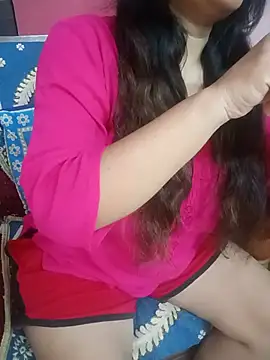 Snapshot of divya-222 chatting on 12, 7, 2026 divya-222 online show from 12, 7, 2026