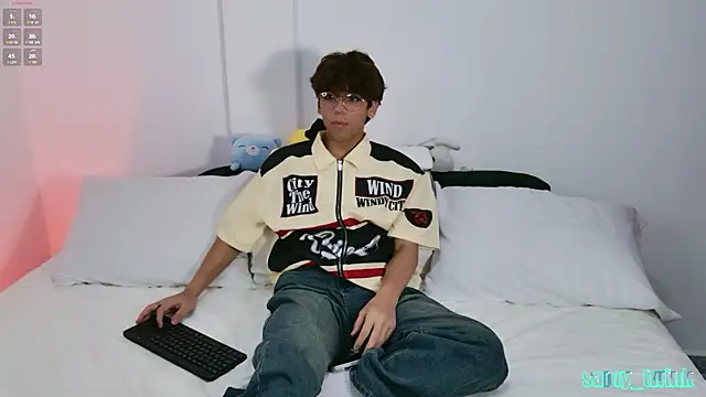 Samy Twink online show from 23, 7, 2026