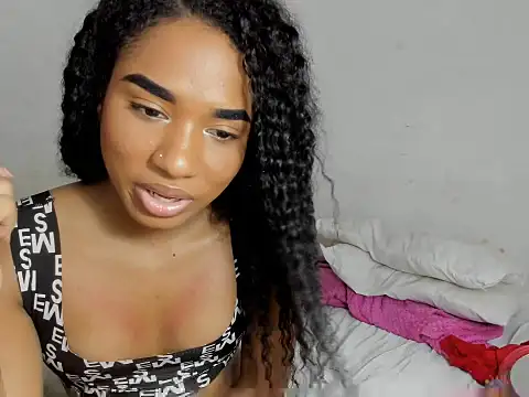 Nassoumi Reyes online show from 28, 7, 2026