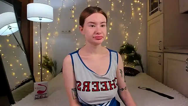 Snapshot of SonyaBabyn chatting on 5, 12, 2024 SonyaBabyn online show from 5, 12, 2024